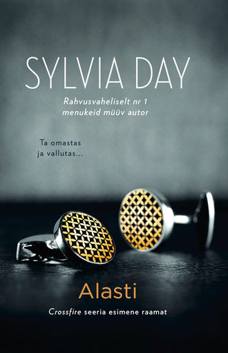 Sylvia Day, Alasti